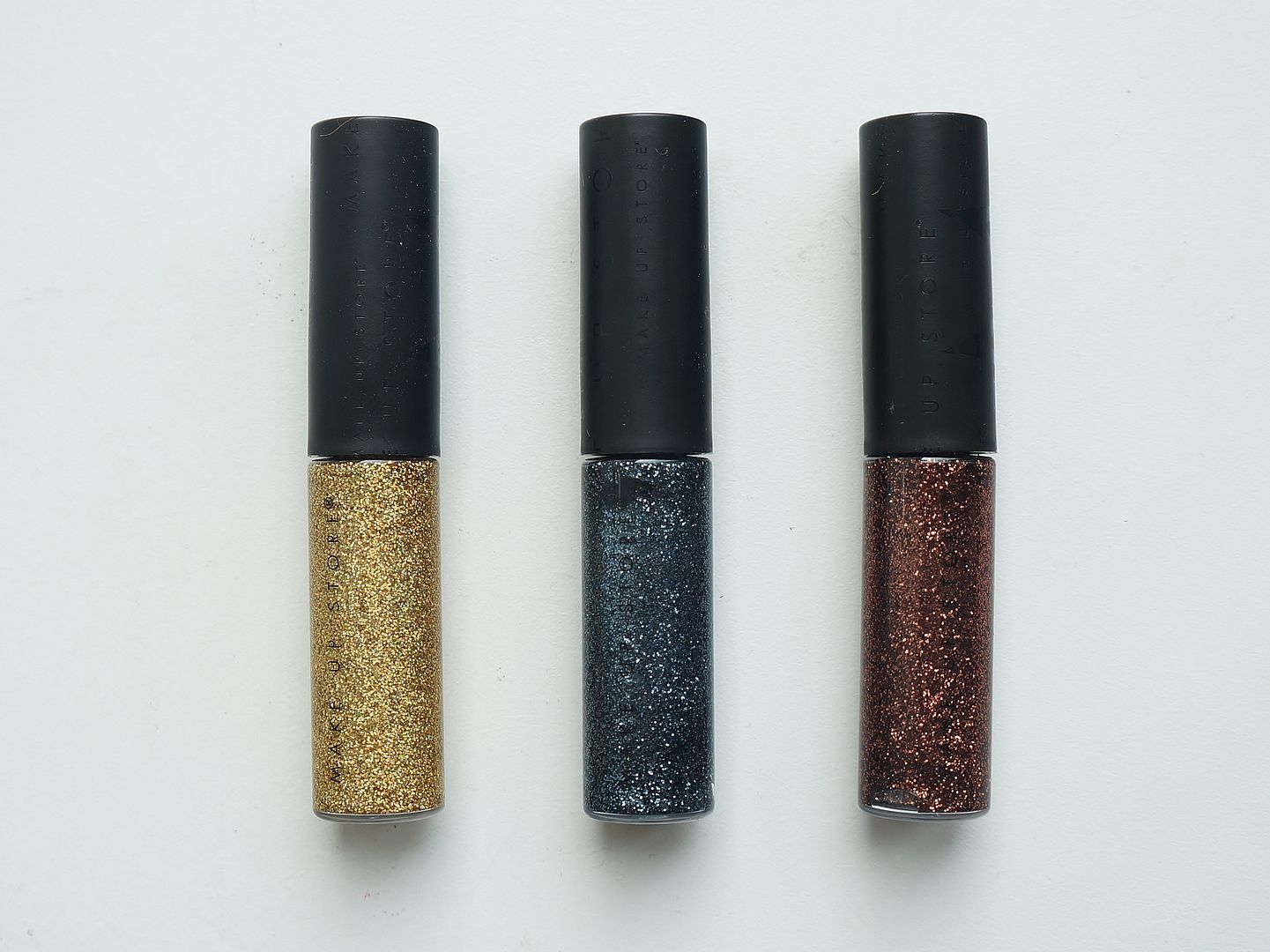 eyeliner med glimmer eyeliner med glimmer